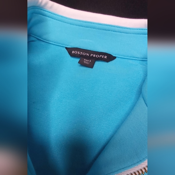 Boston Proper Sleeveless Chic Zip Top Airy Blue Womens Size Small - Picture 4 of 5